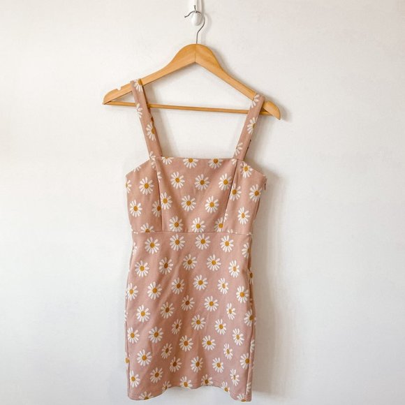 Forever 21  Daisy Overall Knit Dress Pink Sz S - Picture 2 of 8